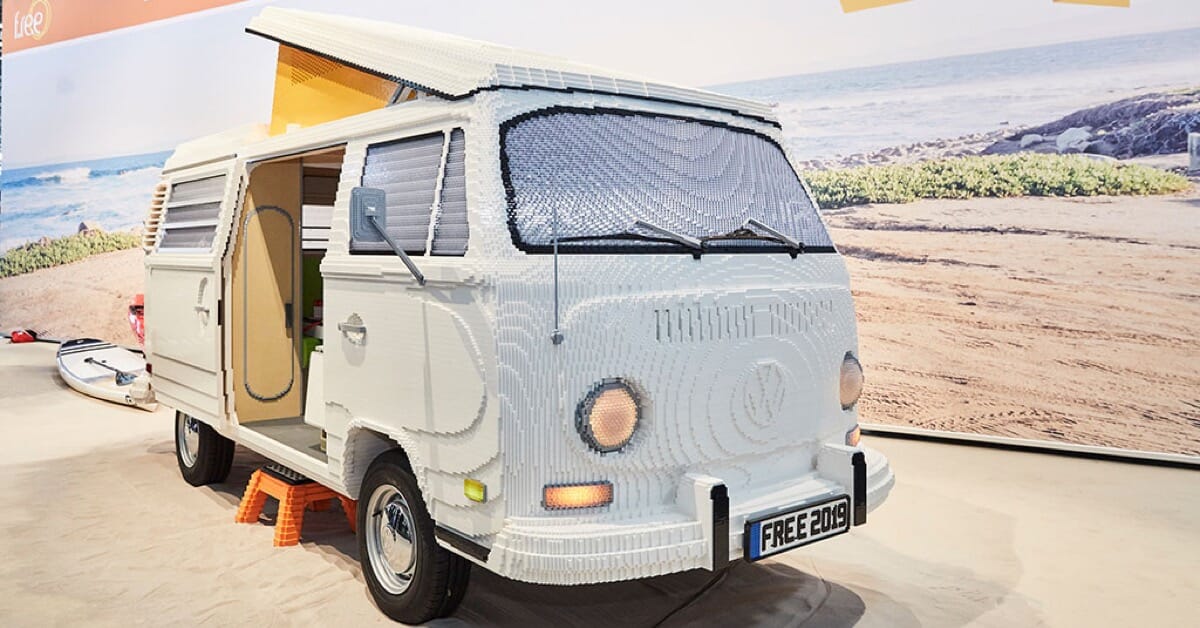 Weltgrößte VW Bus aus LEGO